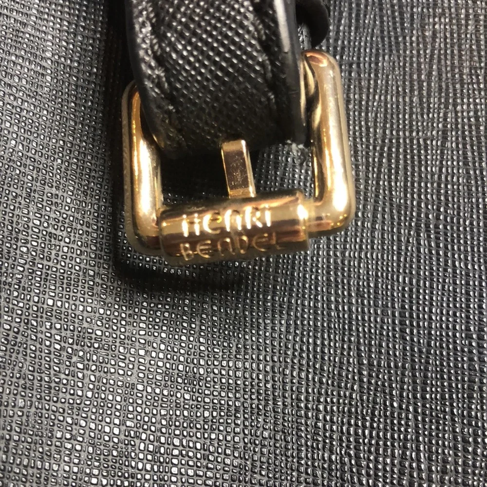 ๐นHenri Bendel Backpack - Picture 8 of 8